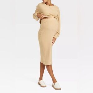 Ingrid & Isabel Maternity Plus Size 2 Piece Sweater Set | size XXL